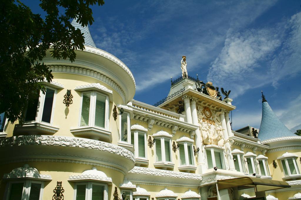 Lincoln Hotel Tainan Exterior photo